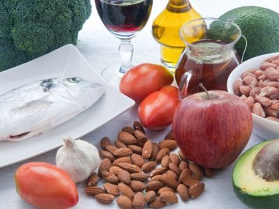 10 Foods That Help Reduce Bloating and Improve Digestion